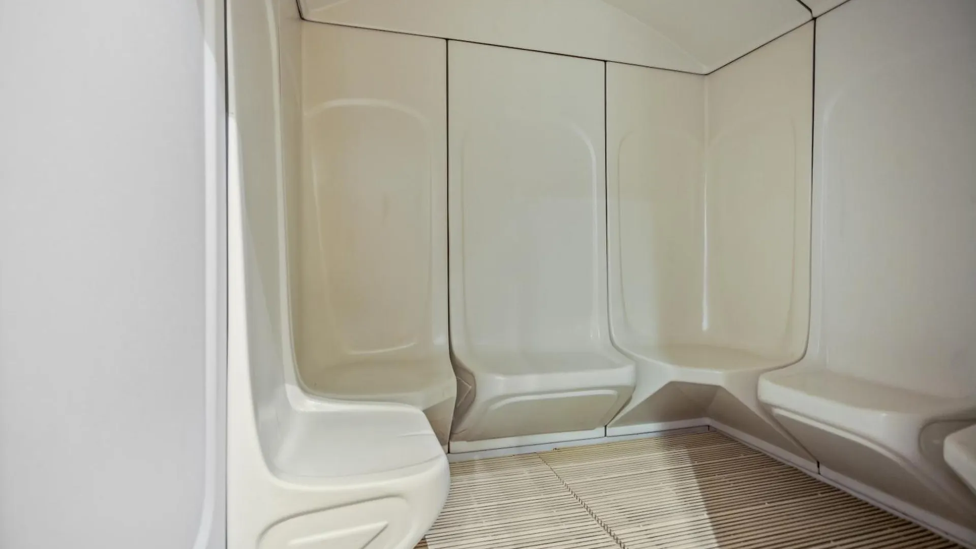 Furnished Studio Apartment In Lake View Jlt Dubai