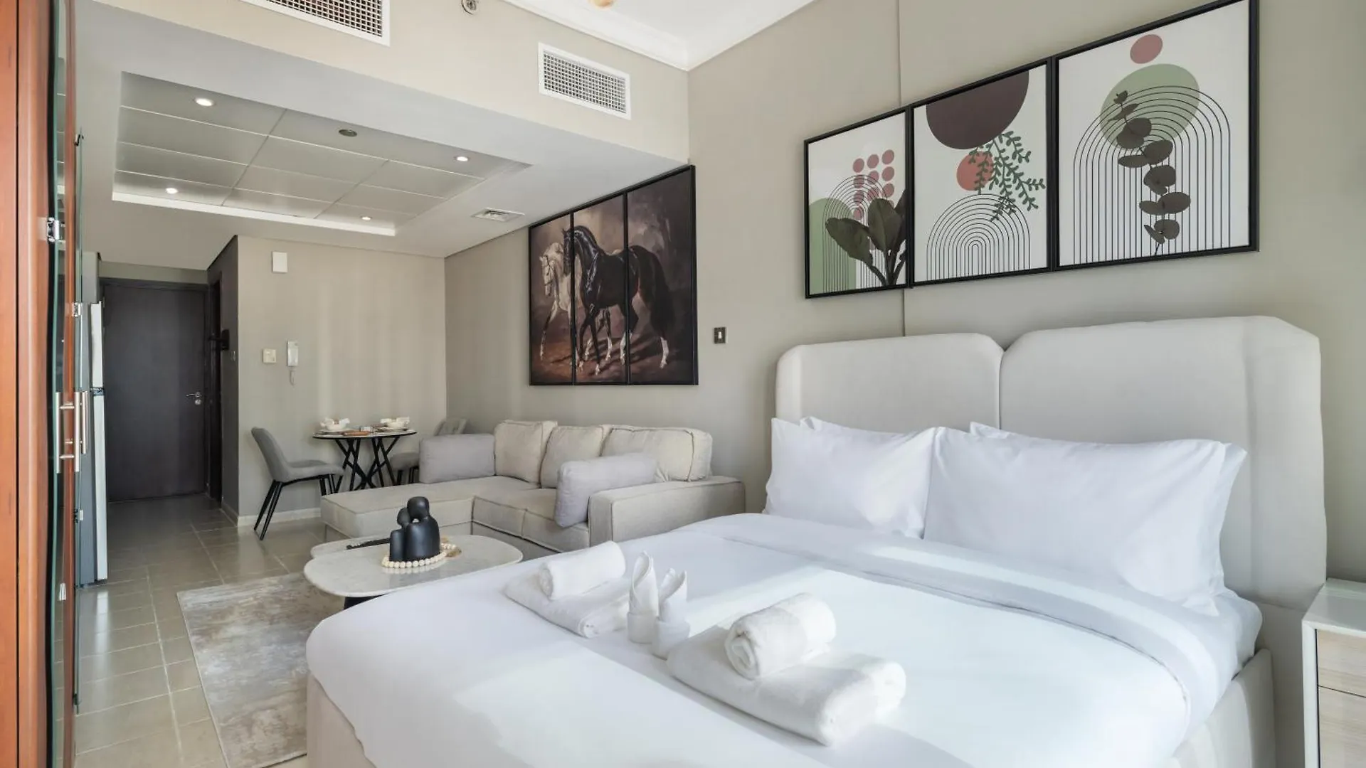 Furnished Studio Apartment In Lake View Jlt Dubai United Arab Emirates