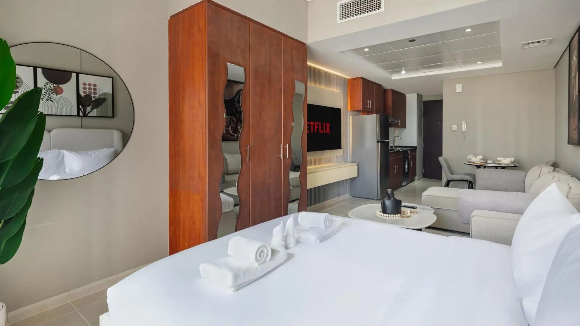 Furnished Studio Apartment In Lake View Jlt Dubai United Arab Emirates