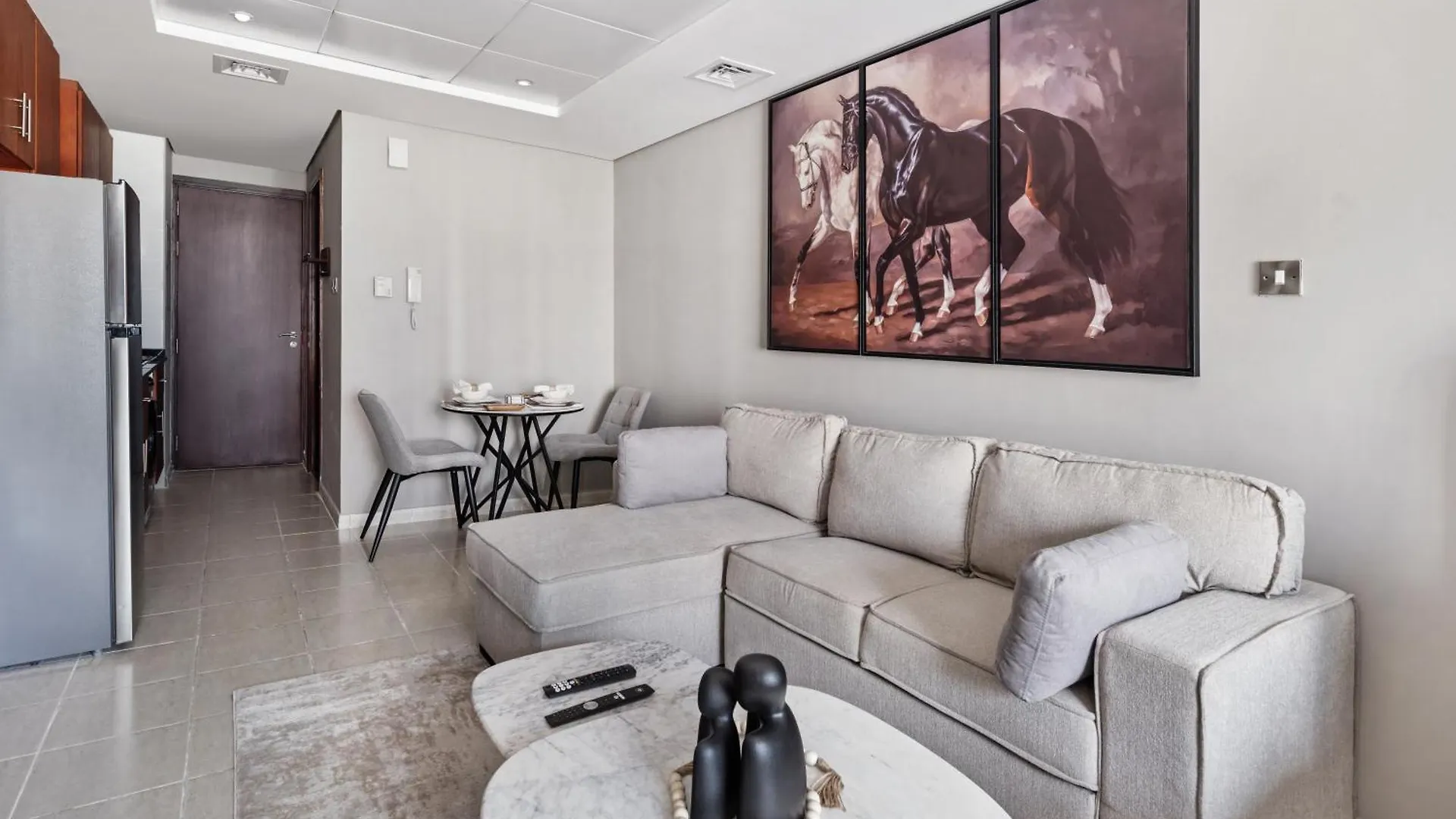 Furnished Studio Apartment In Lake View Jlt Dubai